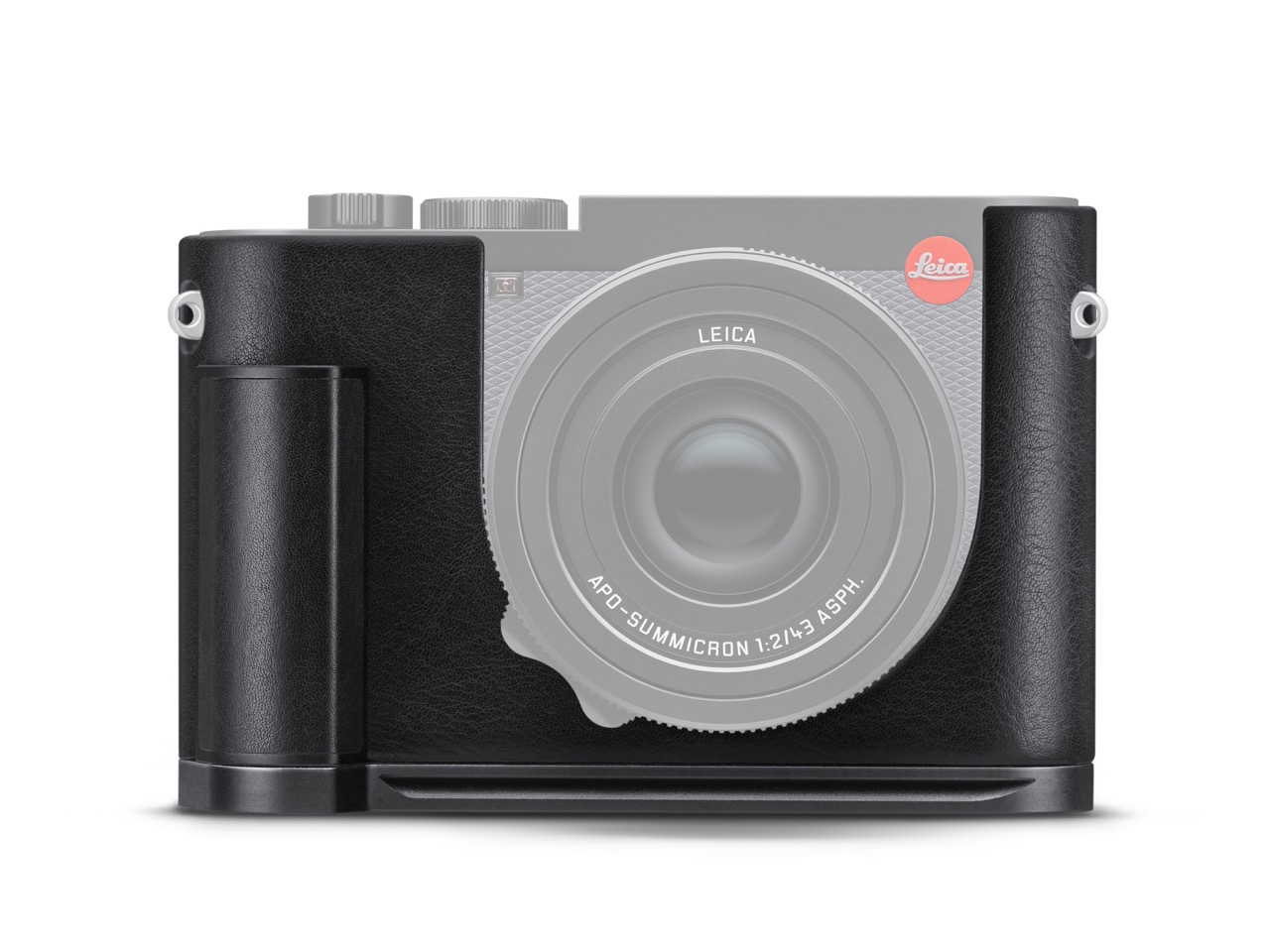 Leica Multifunctional Leather Protector für die Leica Q3 in der Farbe Schwarz,  Frontalansicht mit eingeblendeter und ausgegrauter Leica Q3