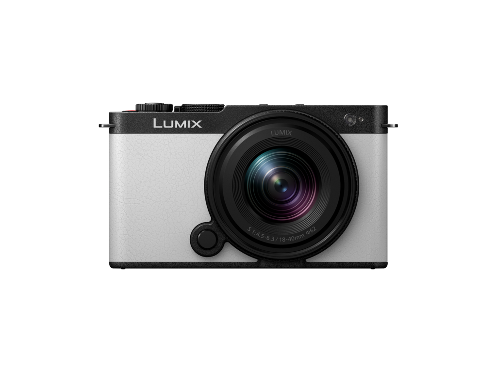 Panasonic Lumix S9 Gehäuse  in der Farbe Weiß mit Lumix-S 18-40mm Objektiv,  Frontalansicht