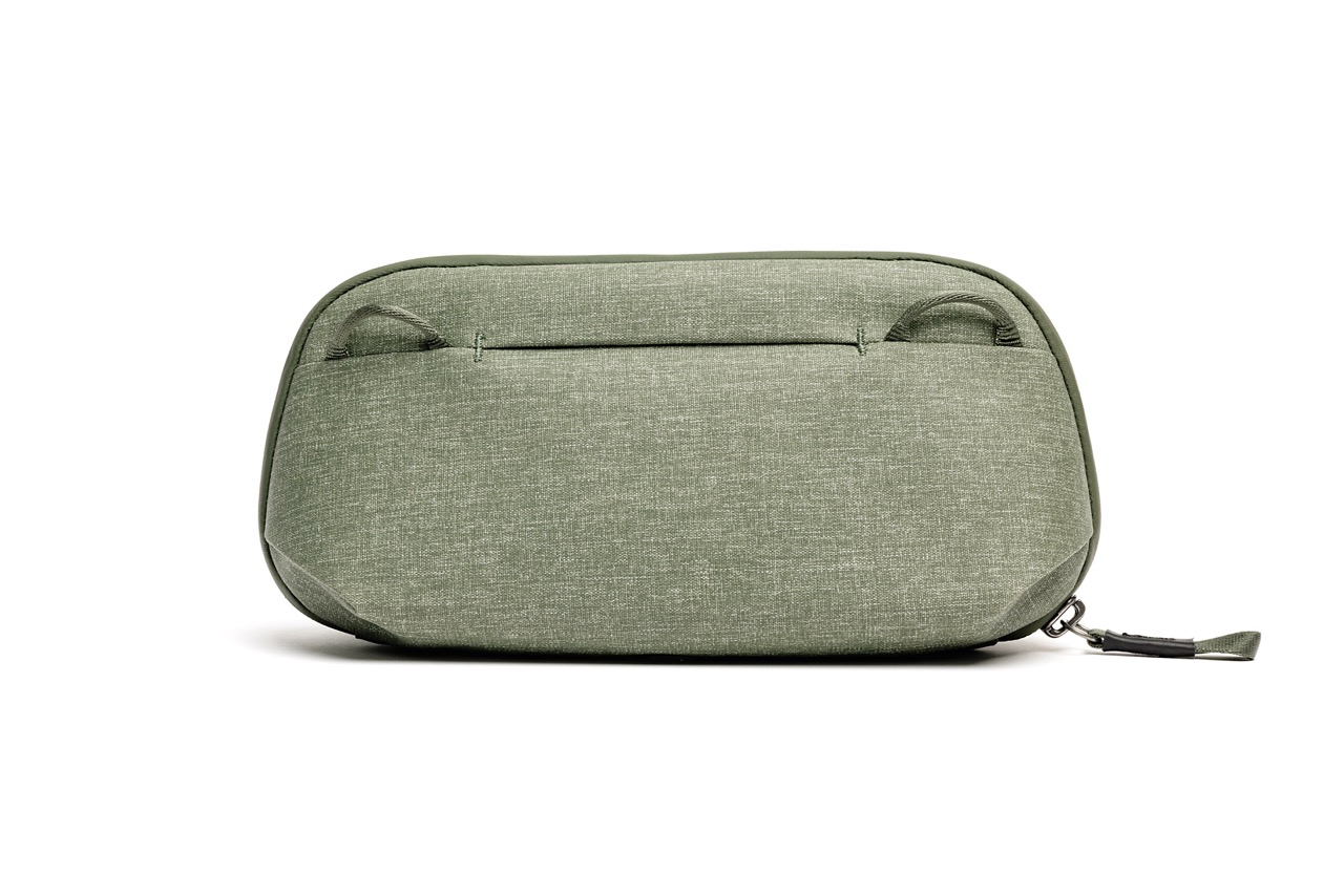 Peak Design Tech Pouch Small in der Farbe Salbeigrün, Rückseite