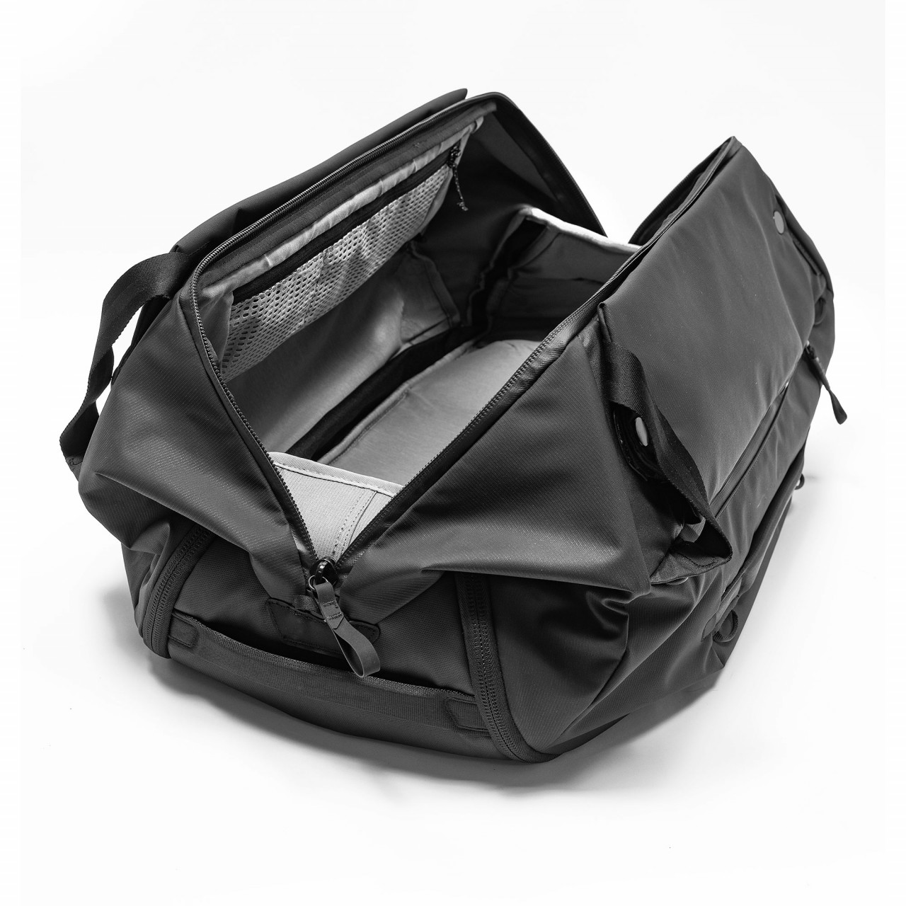 Travel Duffelpack Bag 65L (Schwarz)