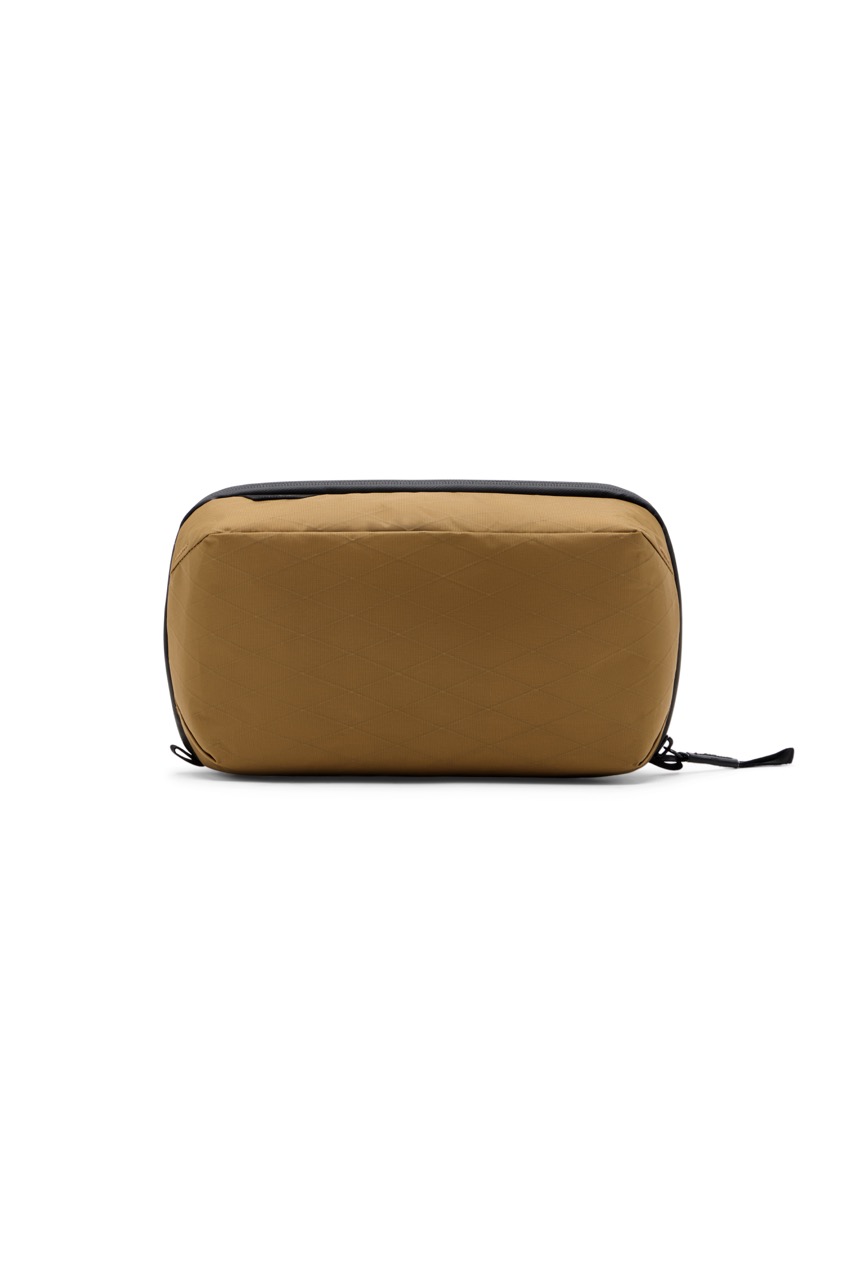 Peak Design Wash Pouch Coyote in der Farbe Beige, Frontal 